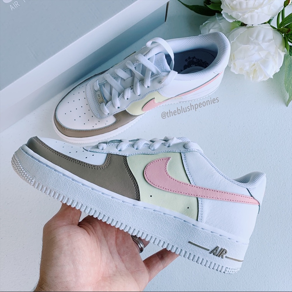 Nike Custom Air Force 1 NWT - Picture 8 of 13